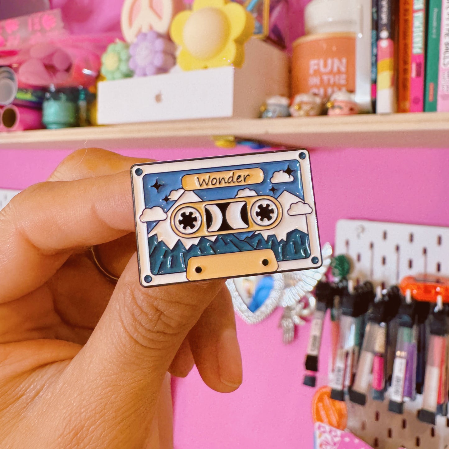 Wonder Cassette Pin