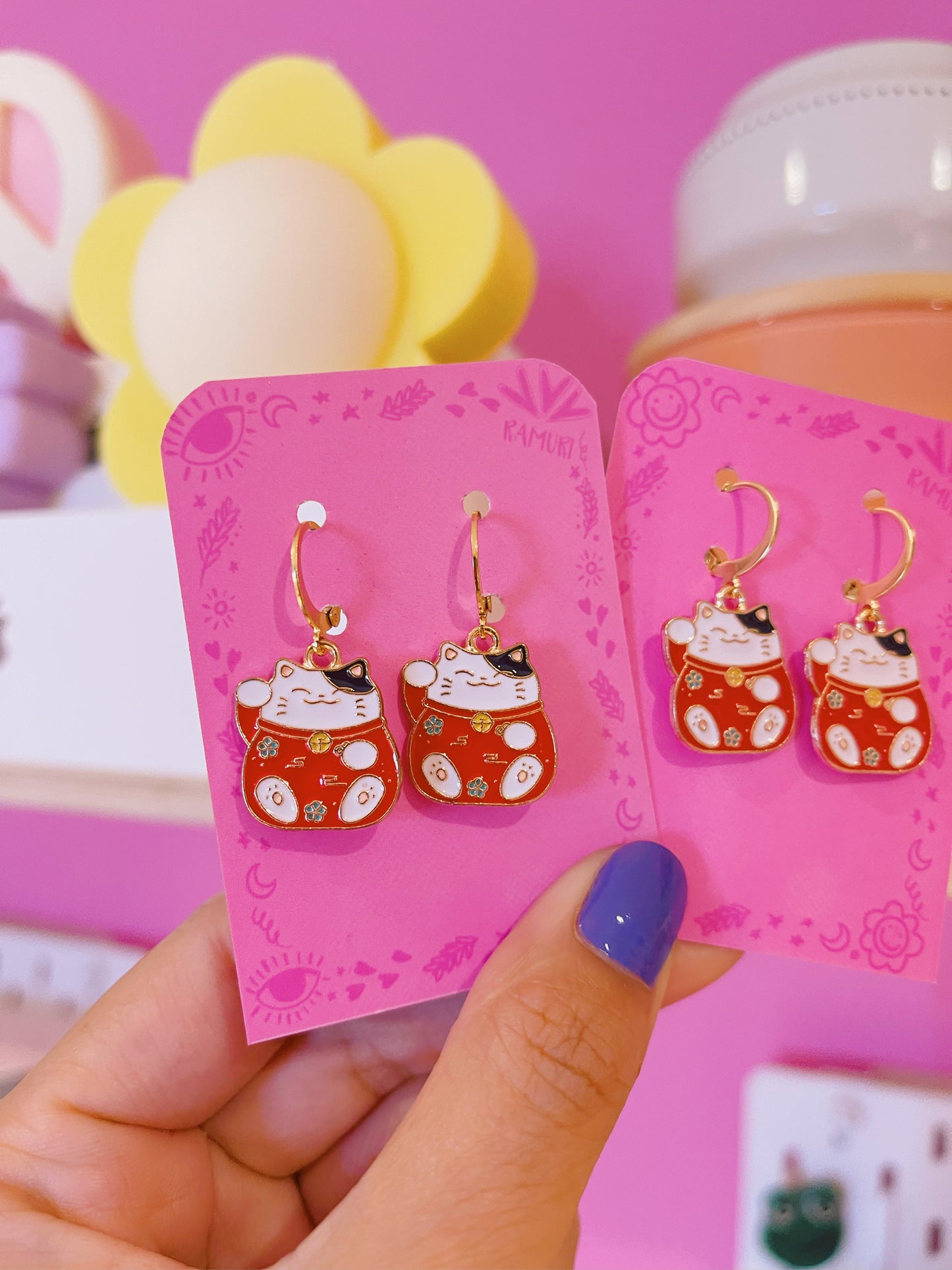 Maneki Neko Huggies