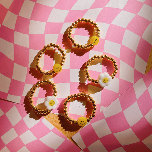 Smiley Face Flower Ring